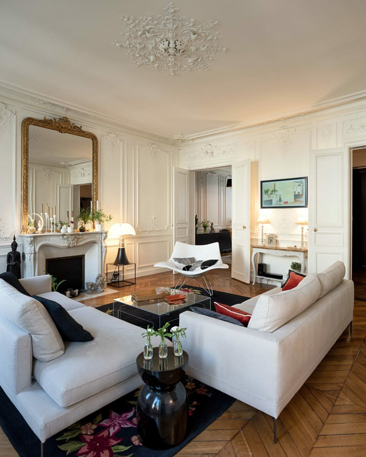 Apartment hunter in Paris
